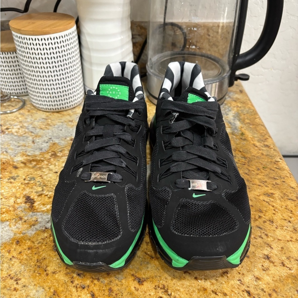 Nike Air Max 2013+ Paris Qs size 8 - Picture 2 of 10